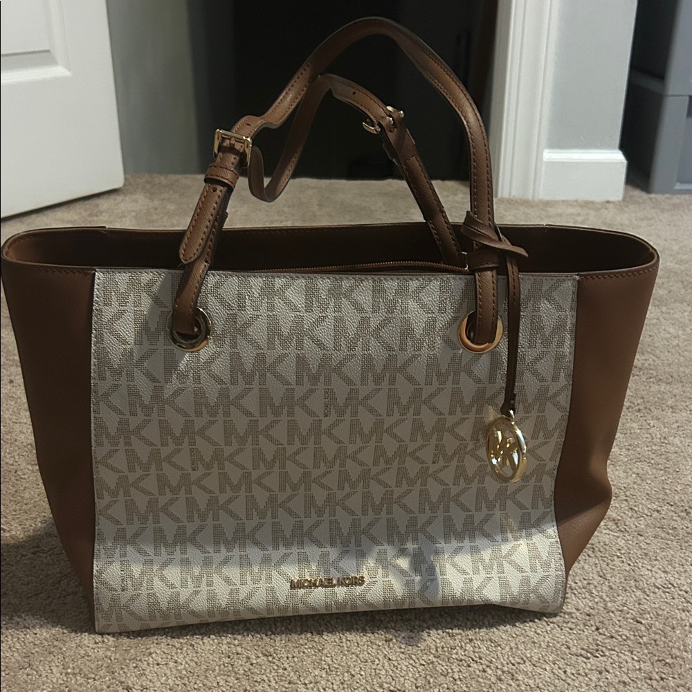 Michael Kors Tan and Cream Signature Tote